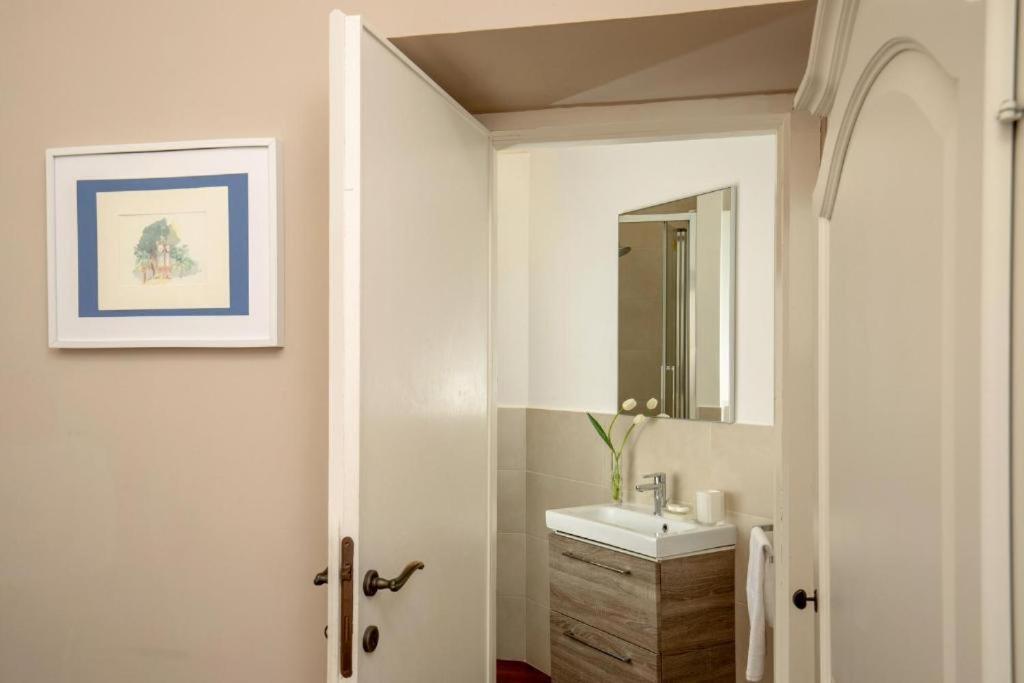 Avignonesi Suites - Ca Domus Collection ローマ エクステリア 写真